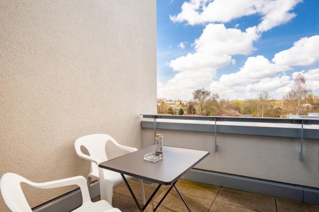 Beautiful Room With Balcony Direction To Messe Hanovra Exterior foto
