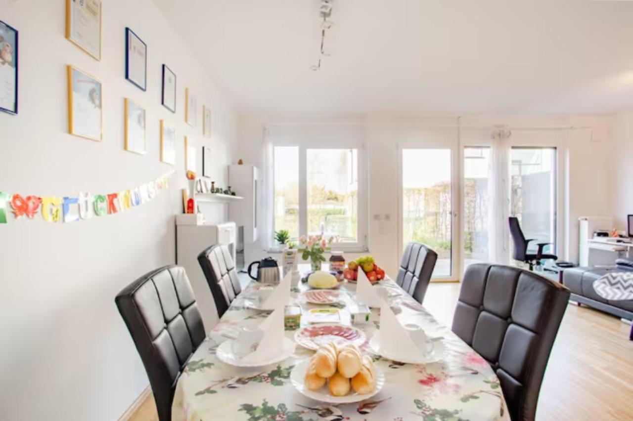 Beautiful Room With Balcony Direction To Messe Hanovra Exterior foto